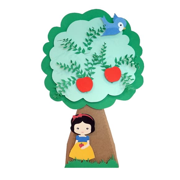 Caixa Pirâmide Cone Arvore Branca de Neve