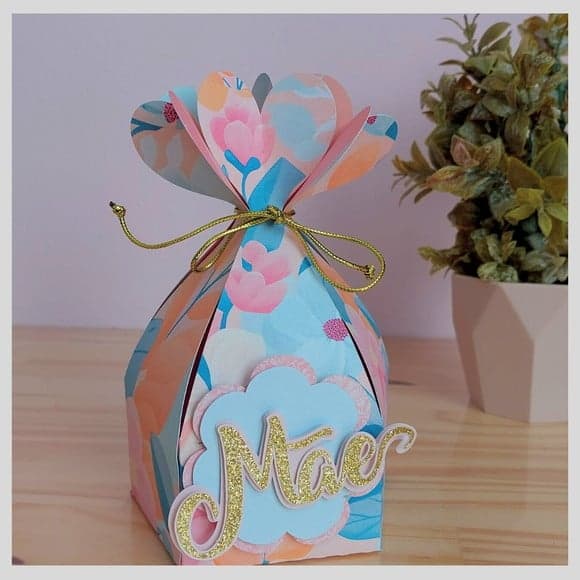 Caixa Floral Dia das Mães