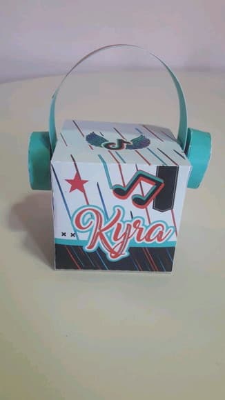 Caixa Fone Cubo Tik Tok