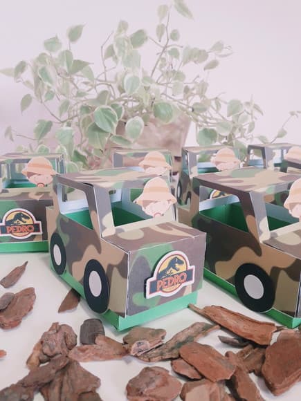 Caixa Jipe Jurassic Park Dinossauros