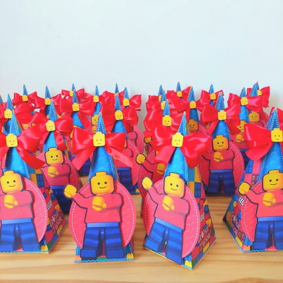 Caixa Cone com com Laço Lego