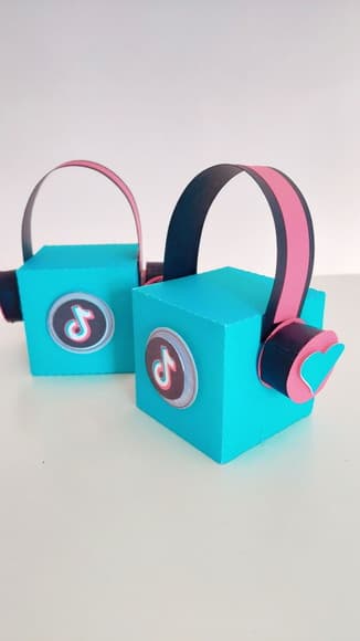 Caixa Fone Cubo Tik Tok