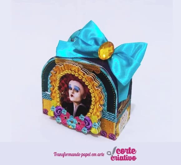 Caixa Maletinha - Alice Através do Espelho