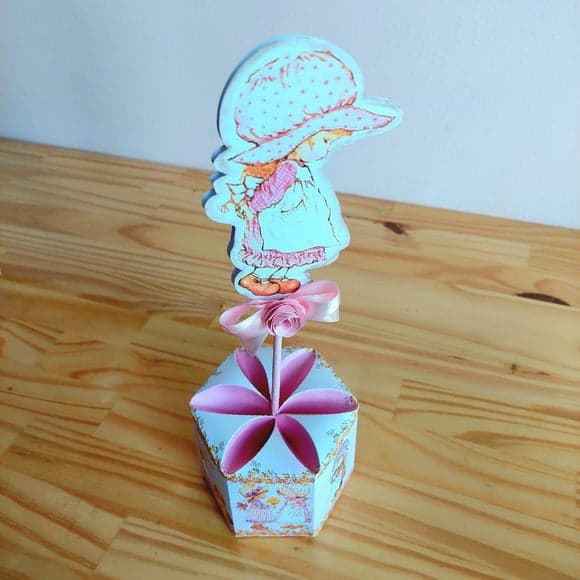 Centro de Mesa Boneca Camponesa Sarah Kay