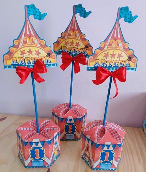Centro de Mesa Sextavada Circo