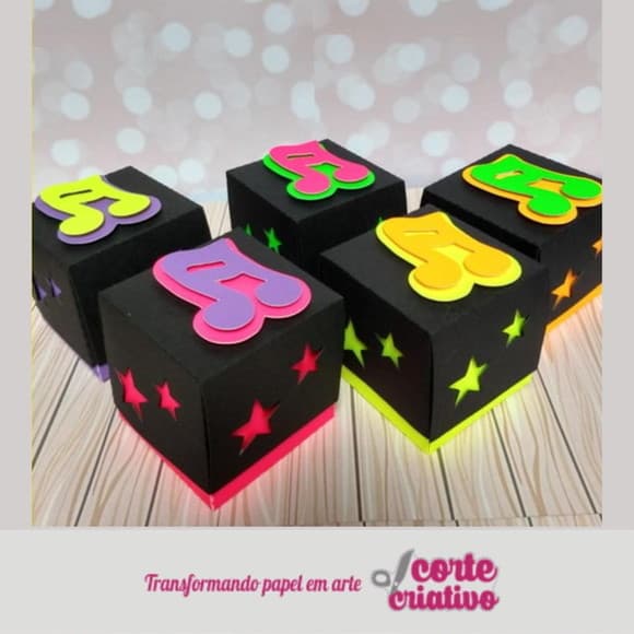 Kit 30 Lembrancinhas Festa Balada Neon