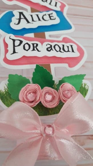 Tubete Por Aqui Por Ali Alice no País das Maravilhas